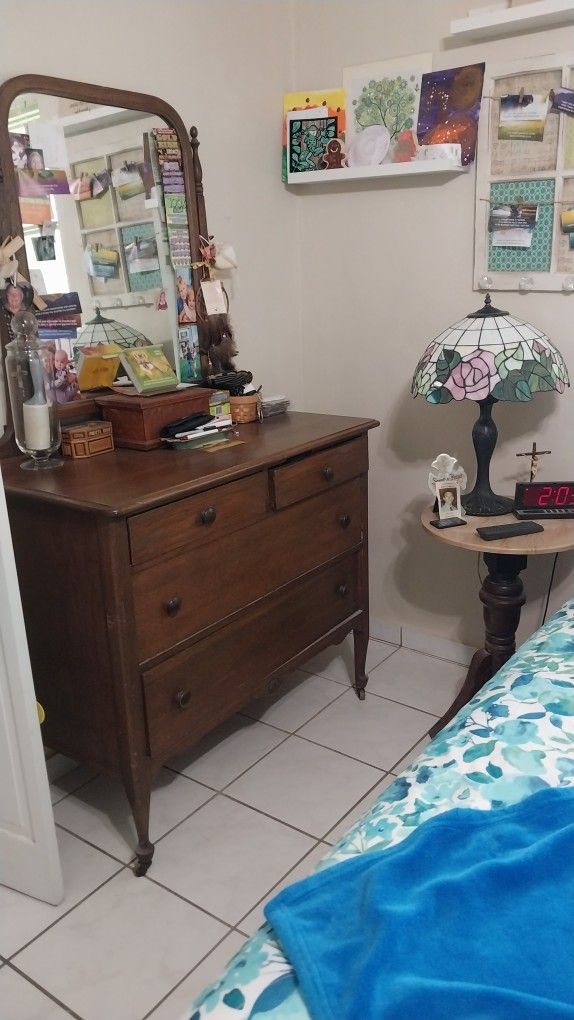 Antique Oak Dresser With Mirror
