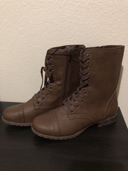 Brand New Boots Size 9 Narrow Brown