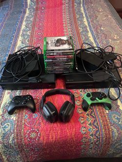 2 Xbox Ones and 13 games