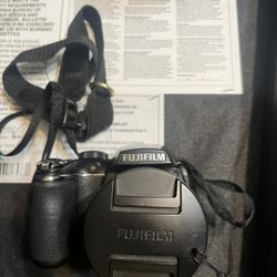 Fujifilm Finepix s 4500 digital camera