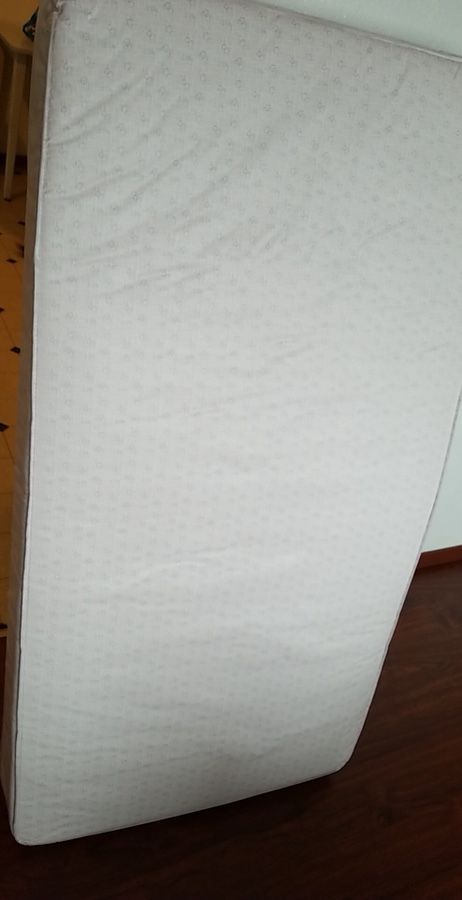 New baby crib mattress