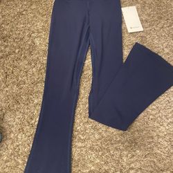 lulu lemon flared leggings size 2