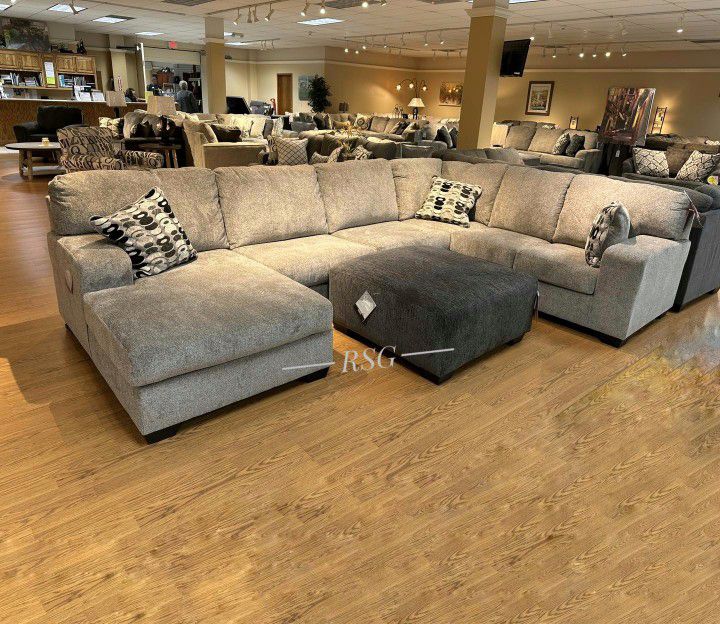 Platinum Grey Large Sectional Couch With Chaise ⭐⭐ Sectional, Couch, Sofa, Loveseat, Mattress, Bed, Chair, Table, ......