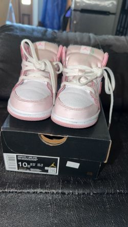 Nike Air Jordan 1 Mid Toddler Shoes – Size 10C 💕