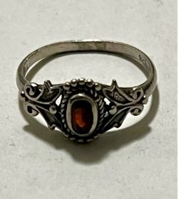 Beautiful Vintage Lady Silver Ring