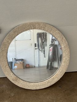 round mirror