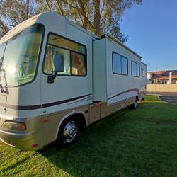 2004 Georgetown V 10 Slide Out