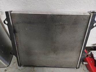 2003 4.7 4Runner Radiator