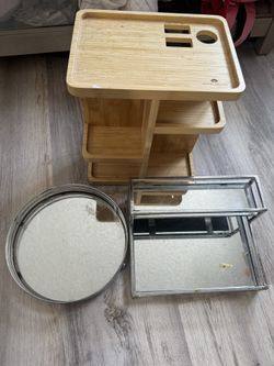 Make Up Vanity Items