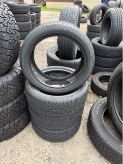 4 llantas 215/45/17 dela bridgestone 95% de vida