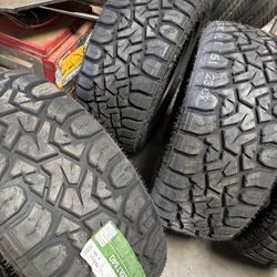 4 Tires 33x12.50-20 $680 