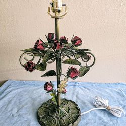 Tole Red Roses Table Lamp 