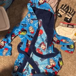 Youth Size 6 Bath Robe Marvel Avengers