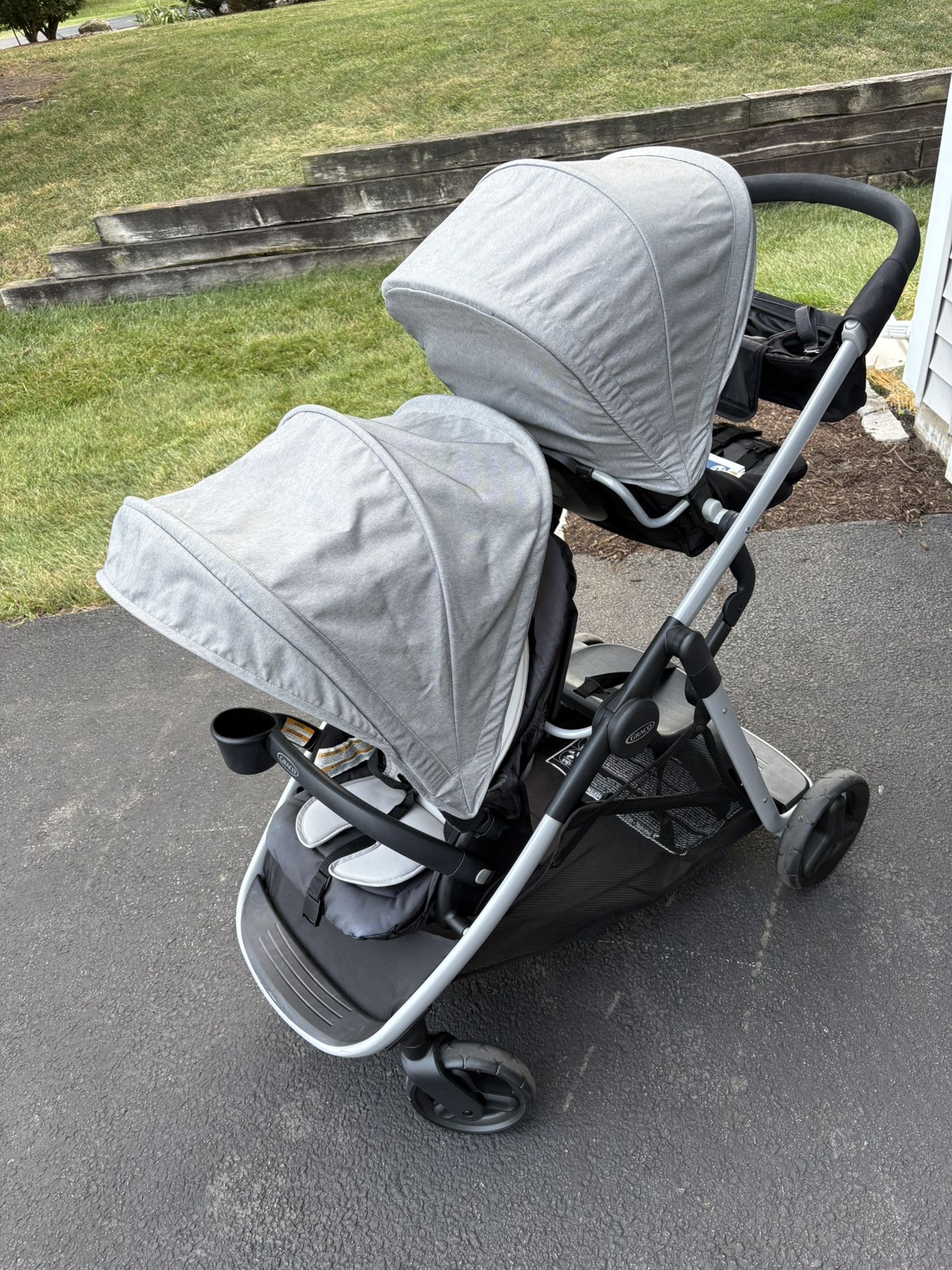 New Graco Ready2Grow Double Stroller