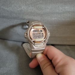 G Shock Baby G in Rosegold