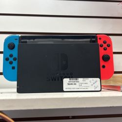 Nintendo Switch 