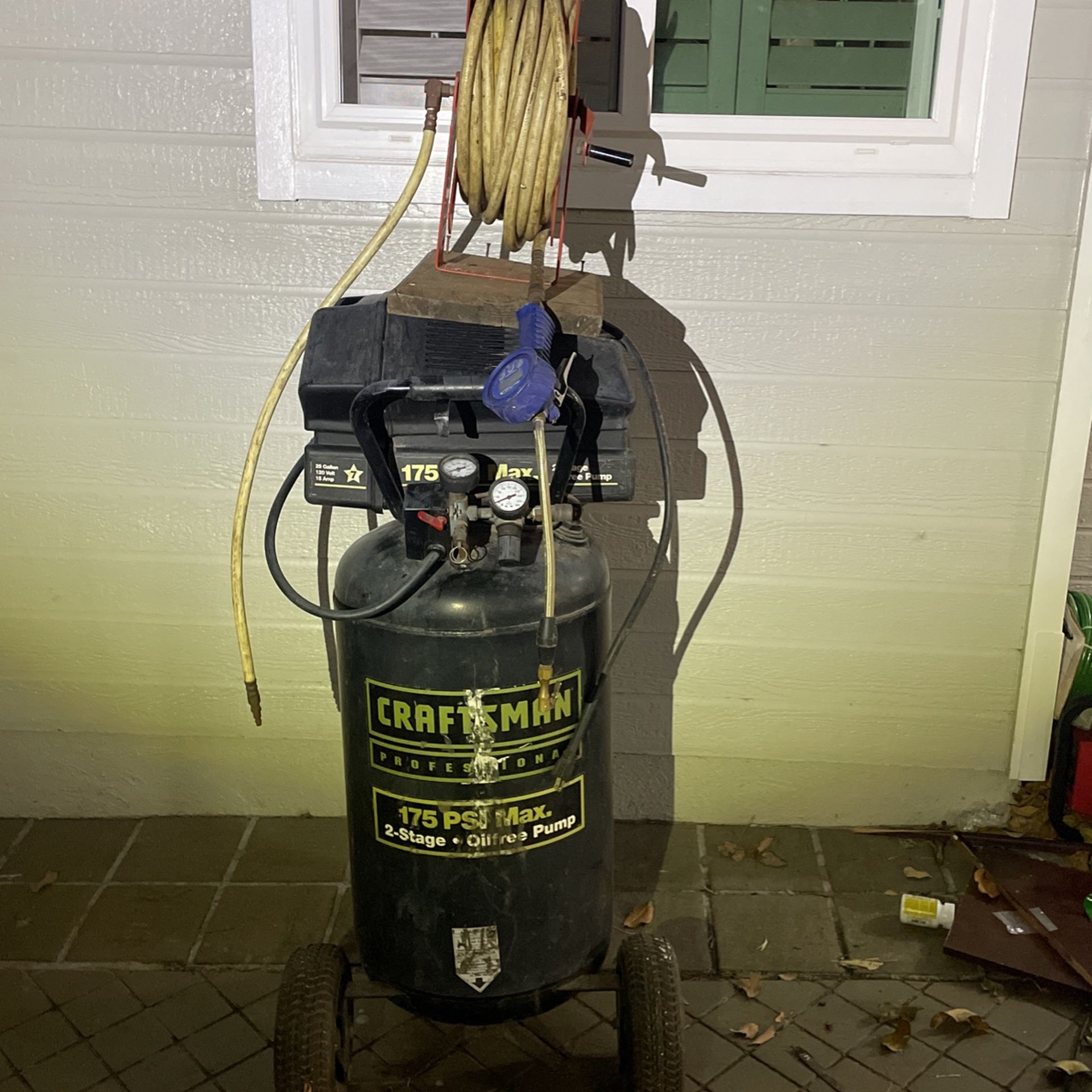 Air Compressor Electric 25 Gallon