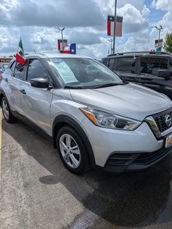 2020 Nissan Kicks