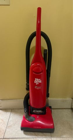 Dirt Devil Vacuum
