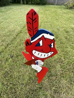 Chief Wahoo Yard Spinner