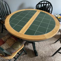 Extendable Kitchen table + Chairs