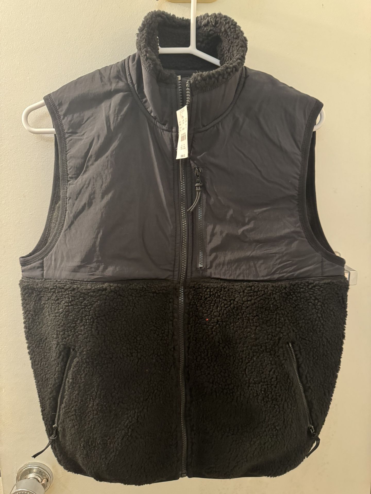 BRAND NEW WITH TAGS NEVER WORN Black and Gray Grey J Crew Zip Up Fleece Lined Vest Size S Small