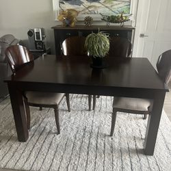 High End Kitchen Table & Chairs (4)