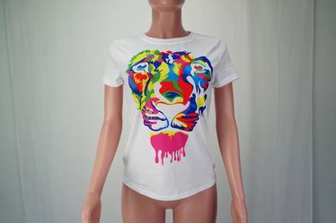 New woman t-shirt available in all sizes