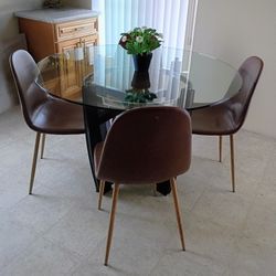 Around Dining Table With 4 Chairs / Mesa Redonda Con 4 Sillas 