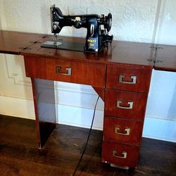 1956  PFAFF 130 Sewing  Machine. German Made, Good Running, Good Condition.