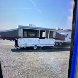 2007 pop-up Fleetwood 12 foot Long