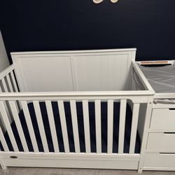 Graco Convertible Crib