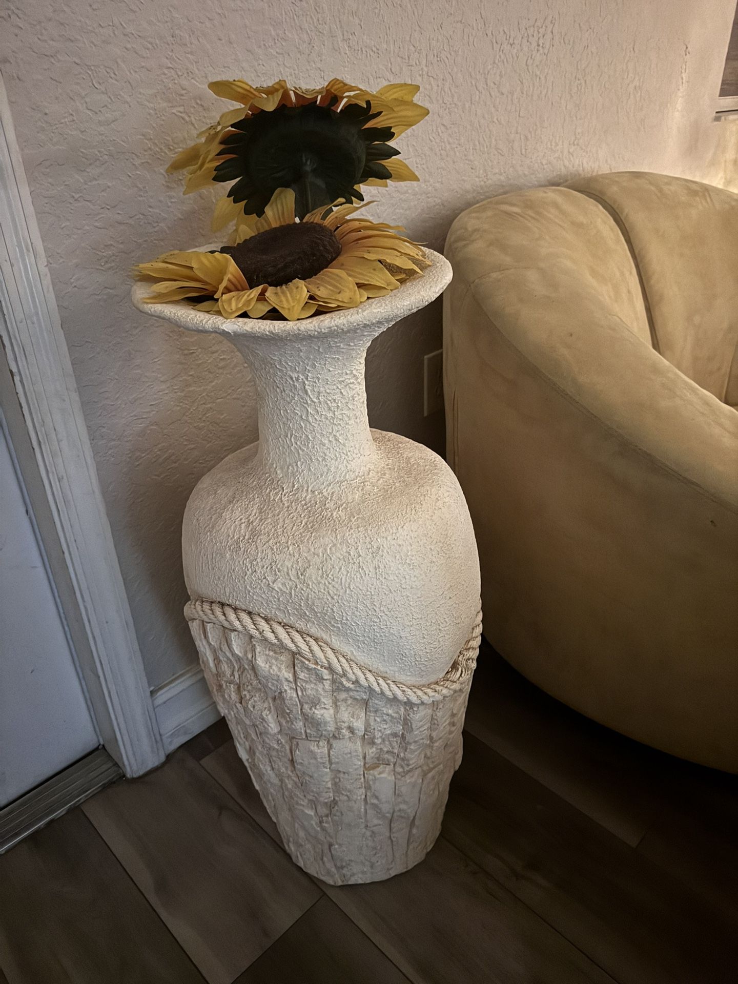 Large Flower Pot