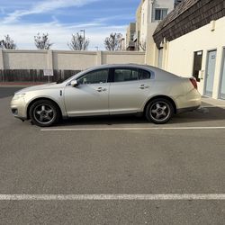 2010 Lincoln MKS