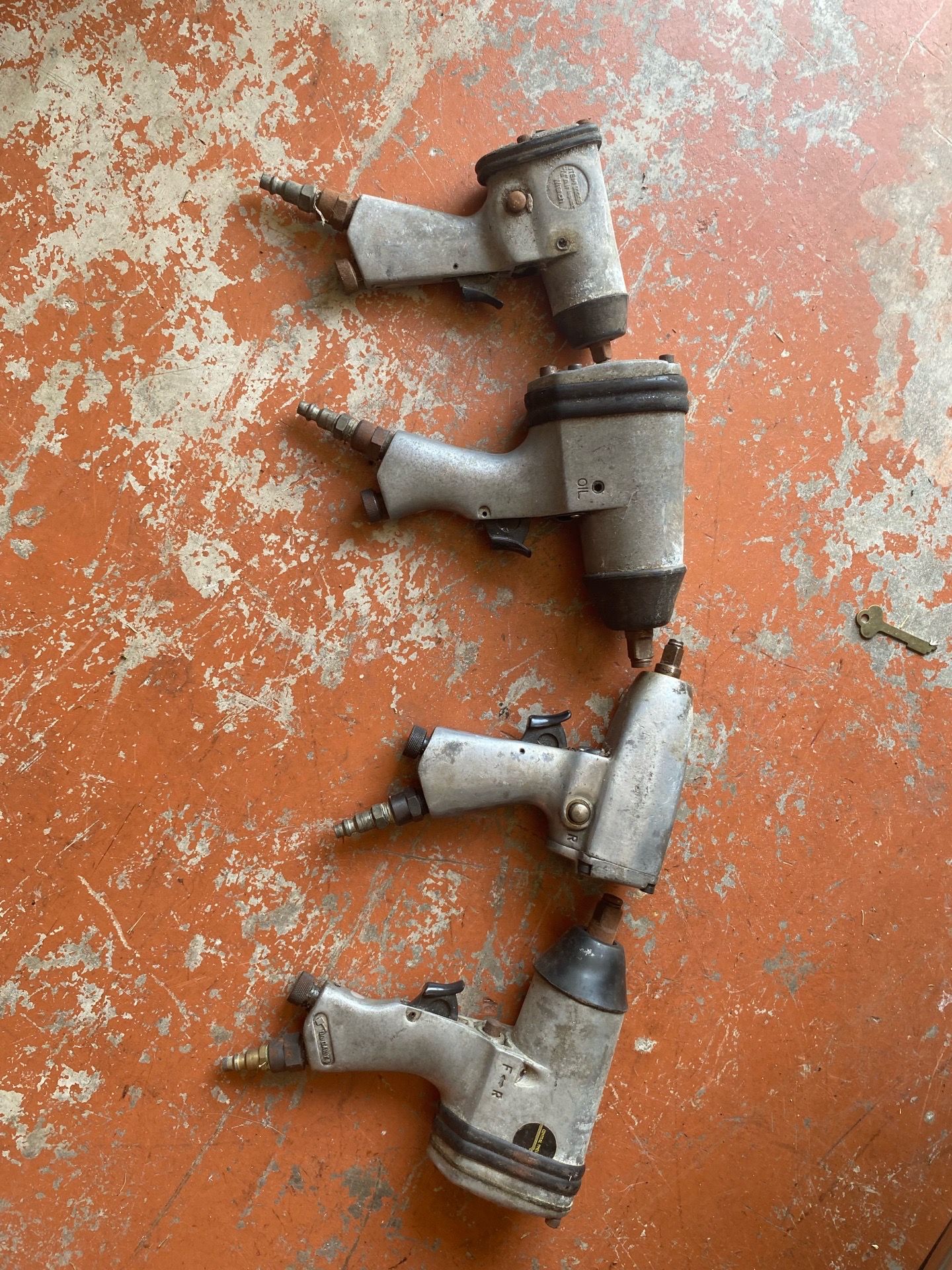 Air impact guns