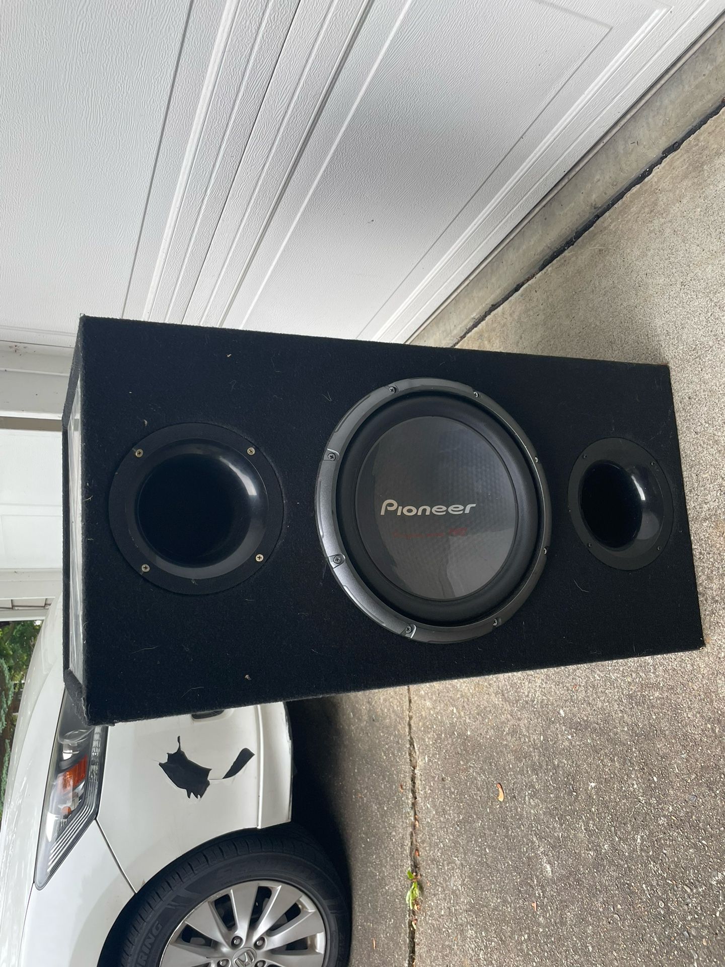 12” pioneer sub + box