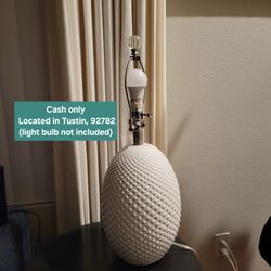 Modern White Textured Ceramic Table Lamp Base – Works Great