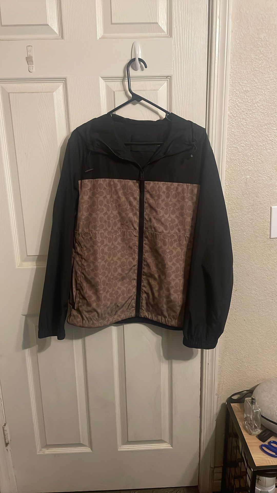 coach (windbreaker)
