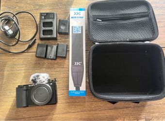 Sony ZVE-10 Bundle