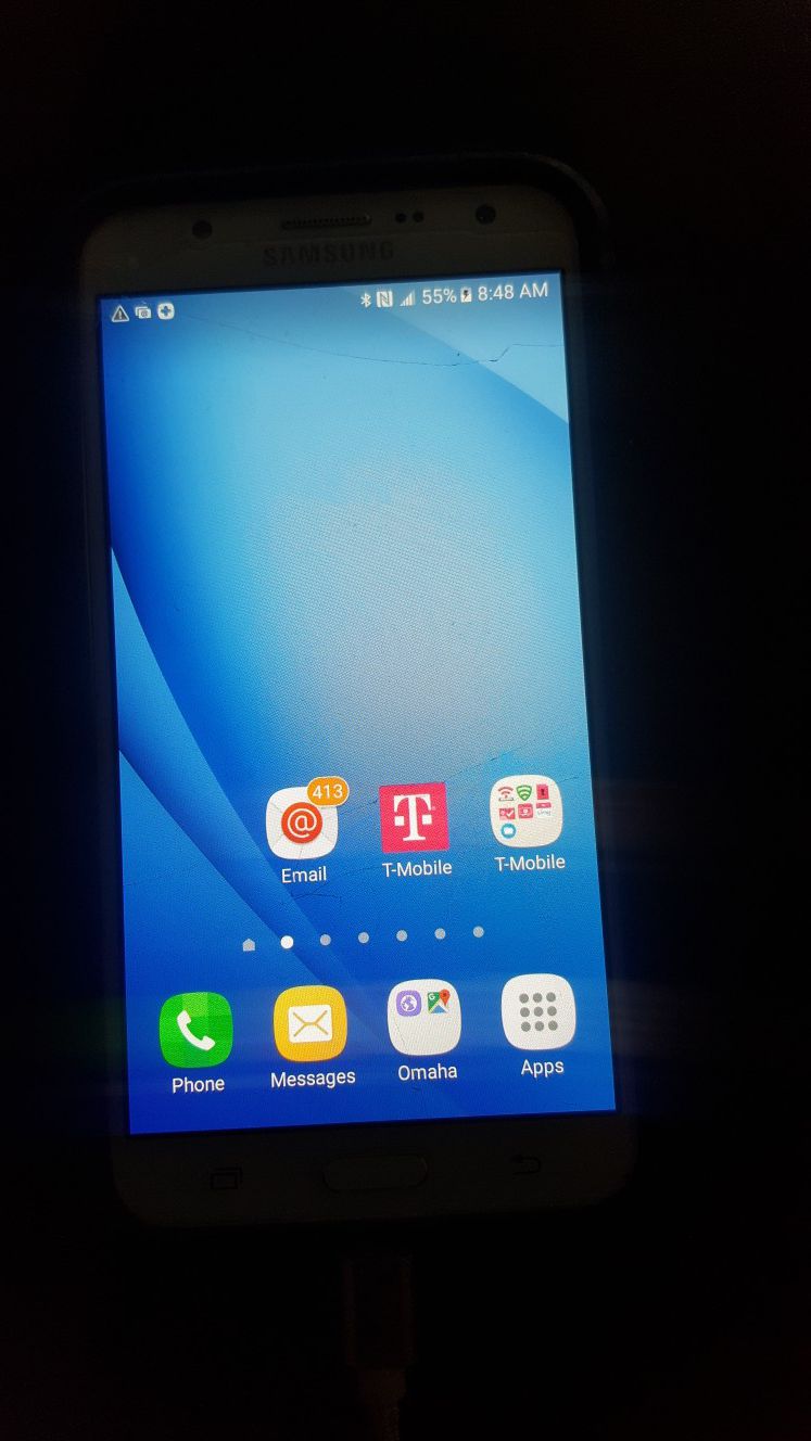 Samsung Galaxy J7 Cell phone