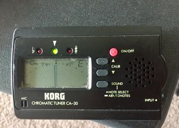 Korg chromatic tuner CA-30