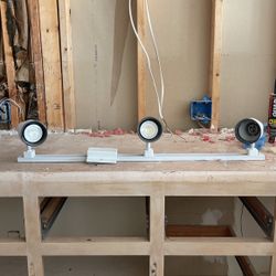 Used Tracker Light Fixture 