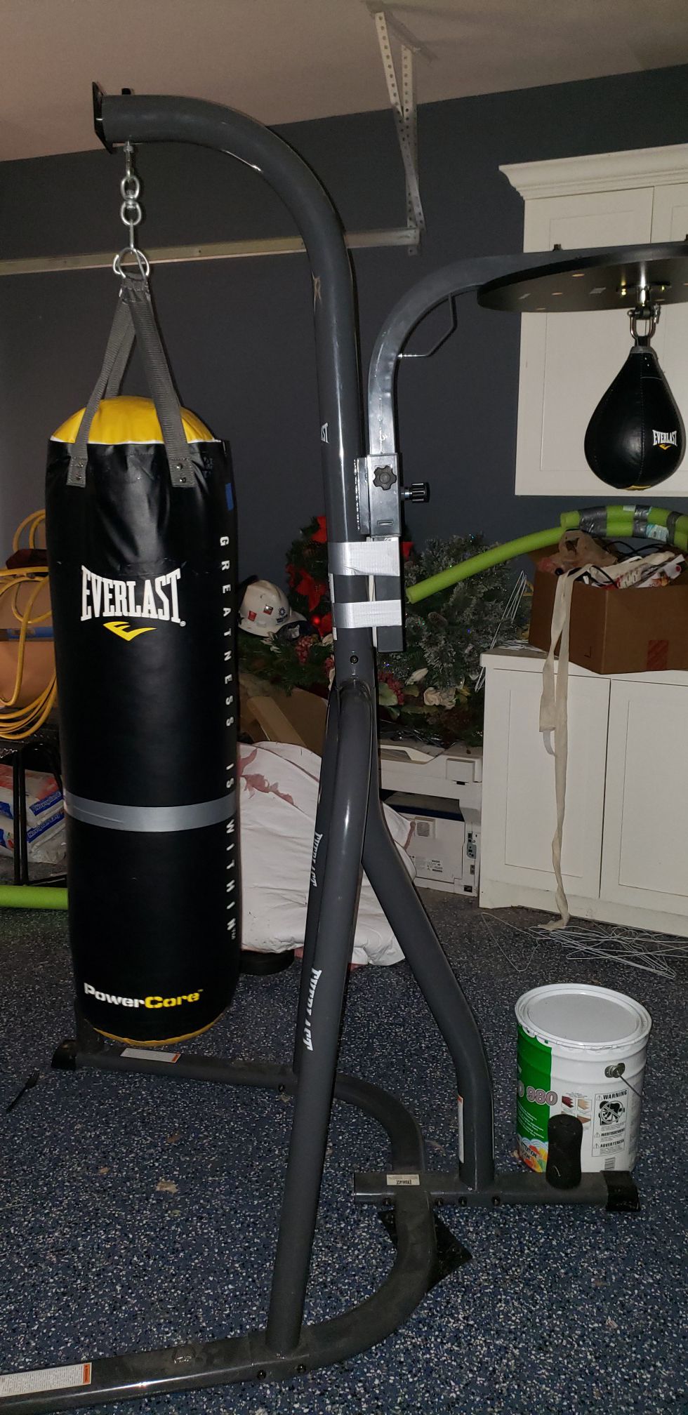 Reflex bag and Dual Station stand with heavy bag and speed bag