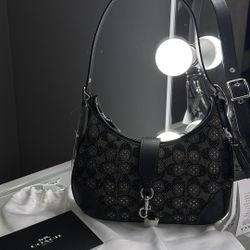 Coach purse & wallet Hamptons Hobo Bag In Crystal Signature Jacquard