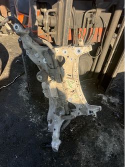 2019 Honda Clarity Front Crossmember $350