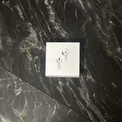 Air Pods Gen 4 noise canceling