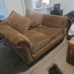 Loveseat 
