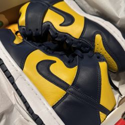Nike Dunk High ‘Michigan’