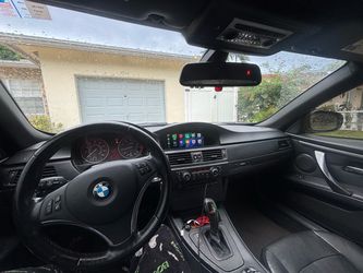 BMW 328i convertible 2011