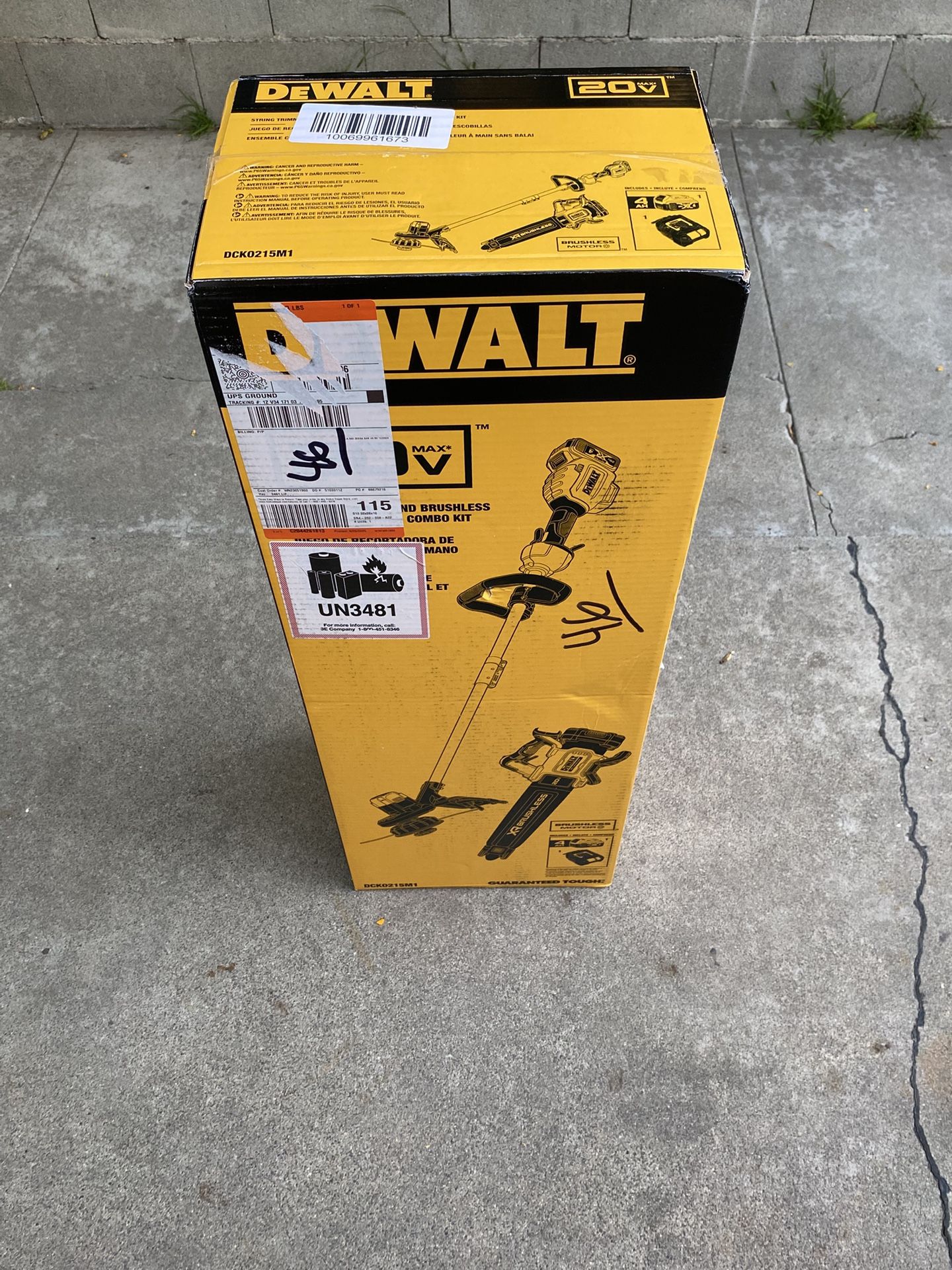 Dewalt String Trimmer And Blower Combo